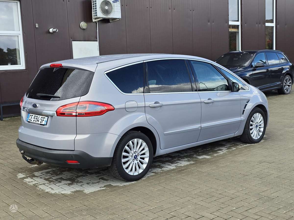 Ford S-MAX - 3