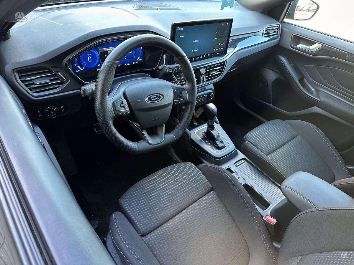 Ford Focus - 8