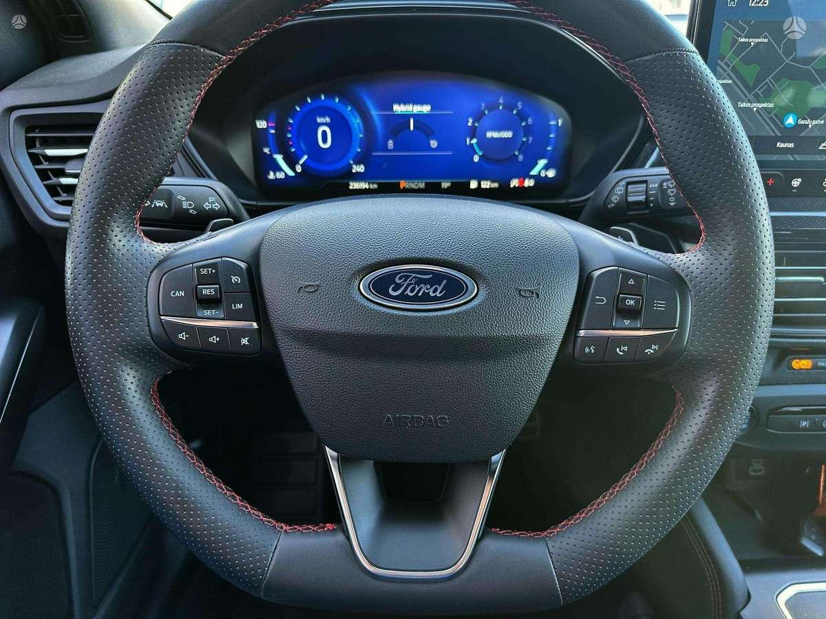 Ford Focus, 1.0 l., hatchback