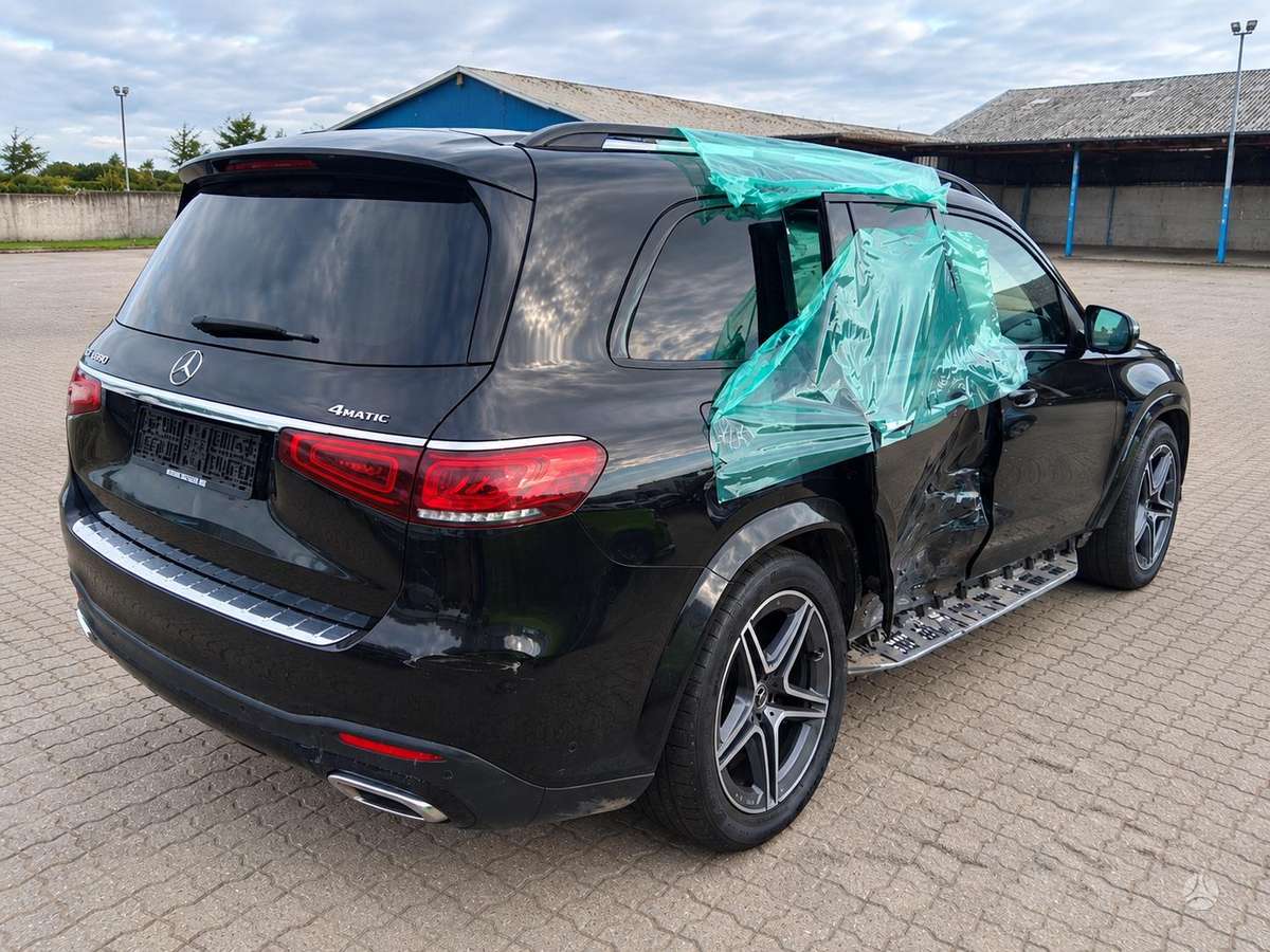 Mercedes-Benz GLS400 - 2