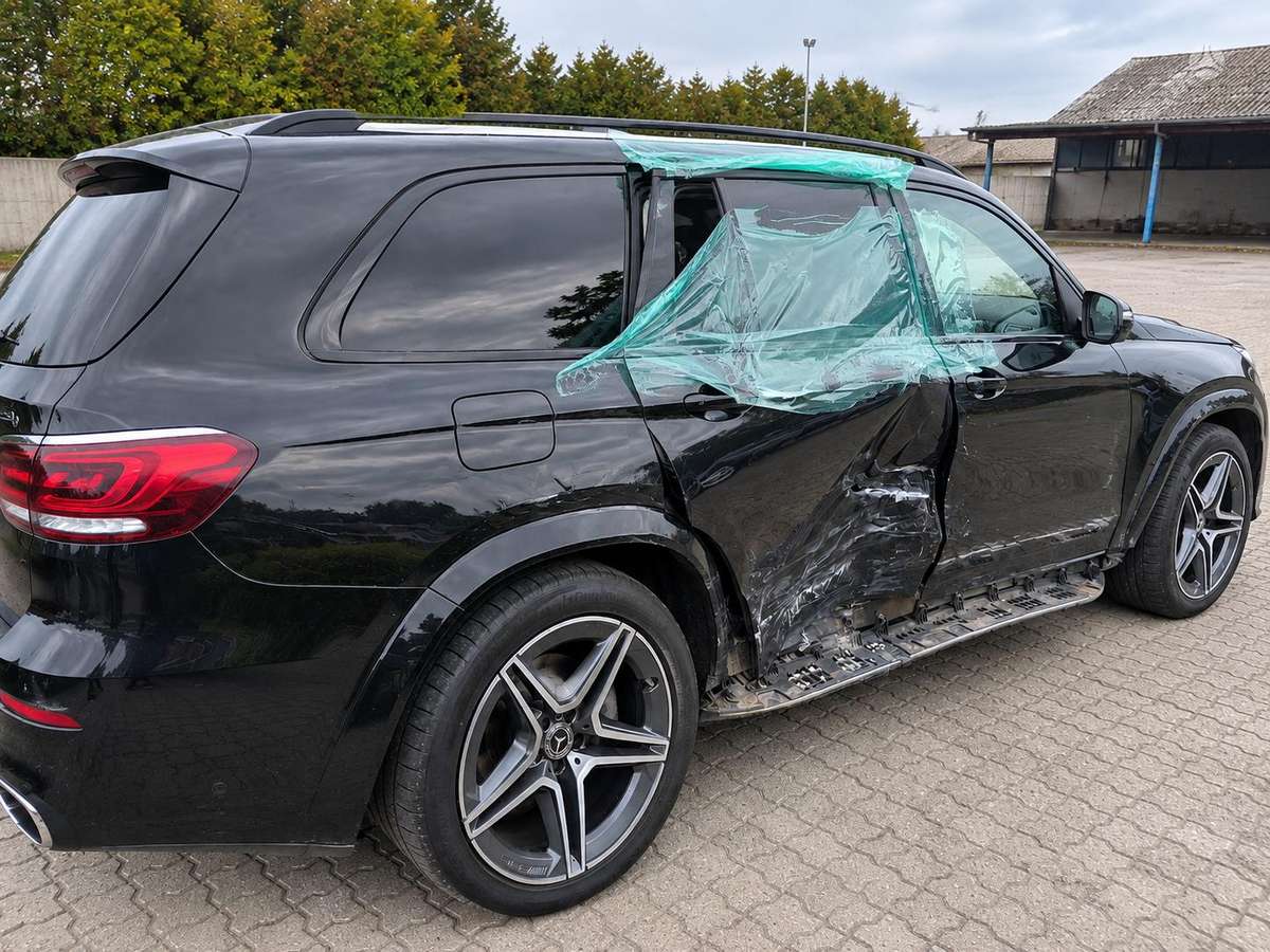 Mercedes-Benz GLS400 - 3