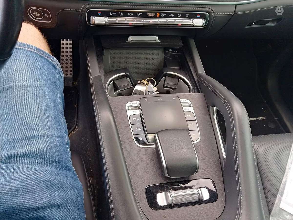 Mercedes-Benz GLS400 - 11