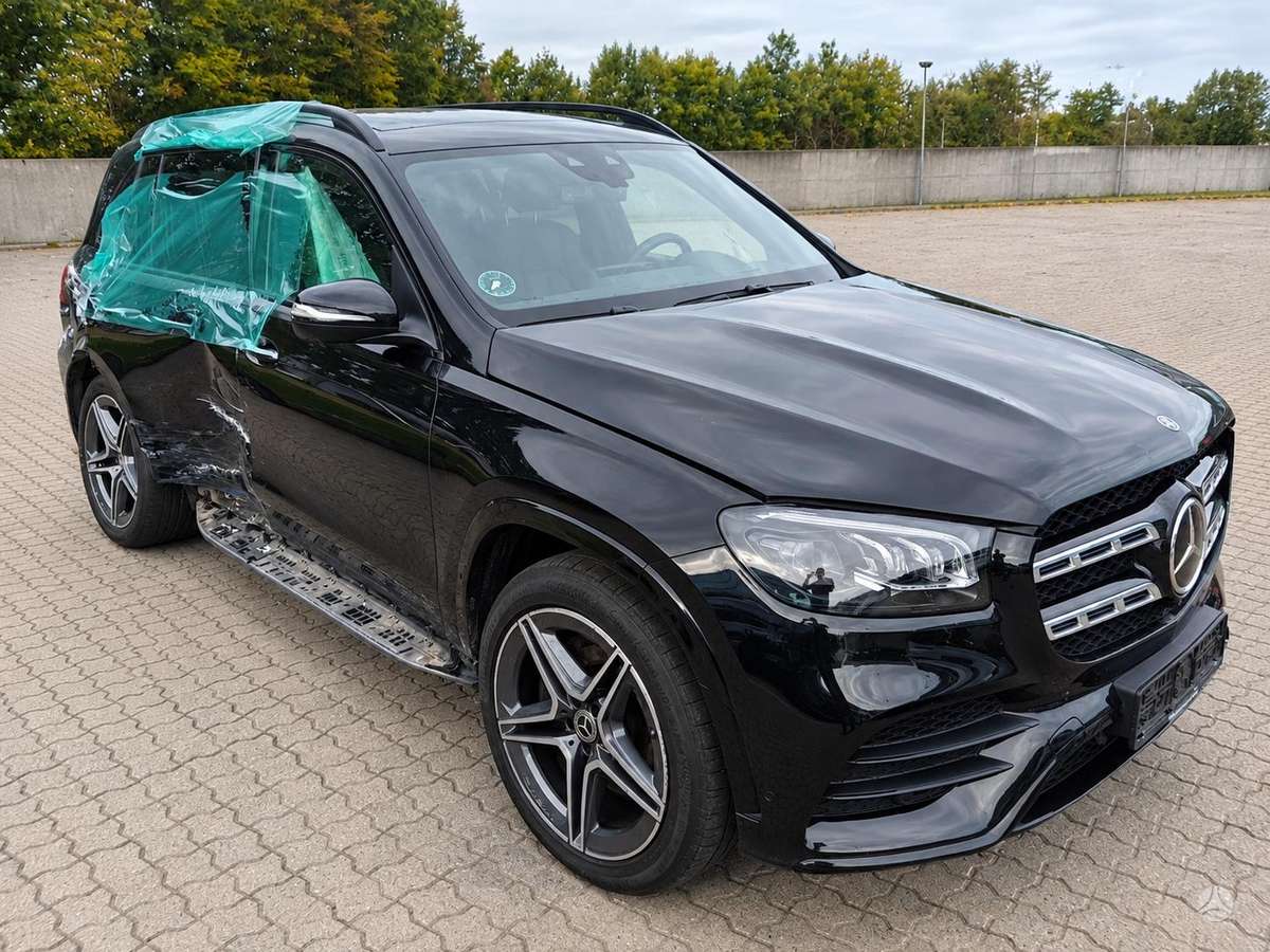 Mercedes-Benz GLS400 - 1