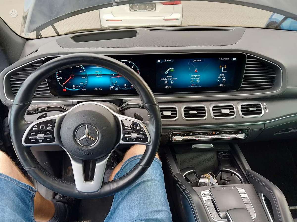 Mercedes-Benz GLS400 - 8