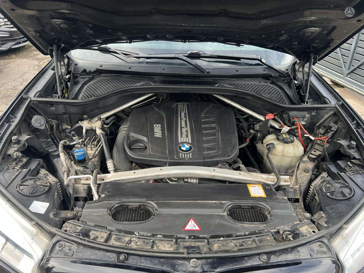 BMW X6 - 11