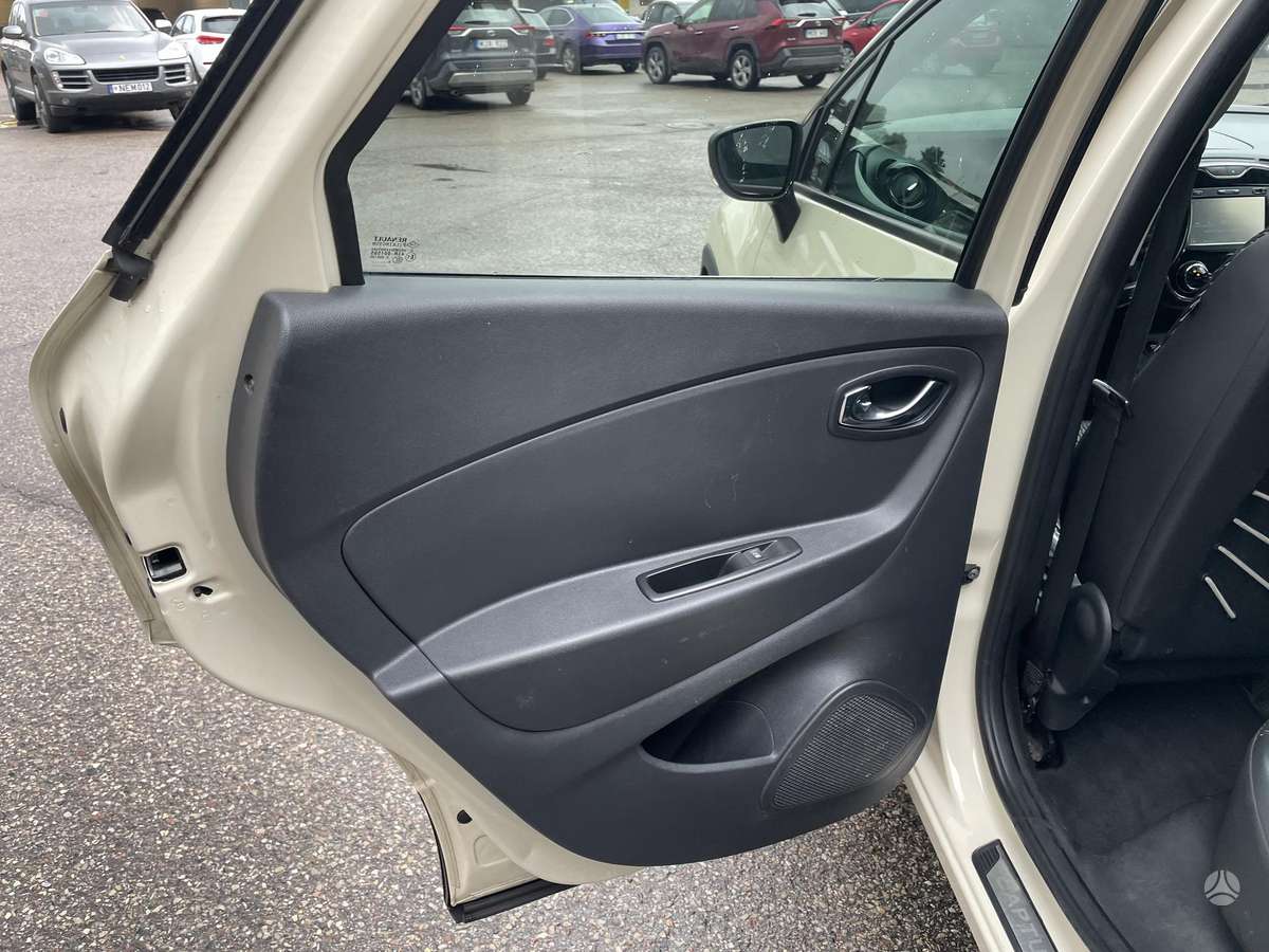 Renault Captur, 1.5 l., Минивэн