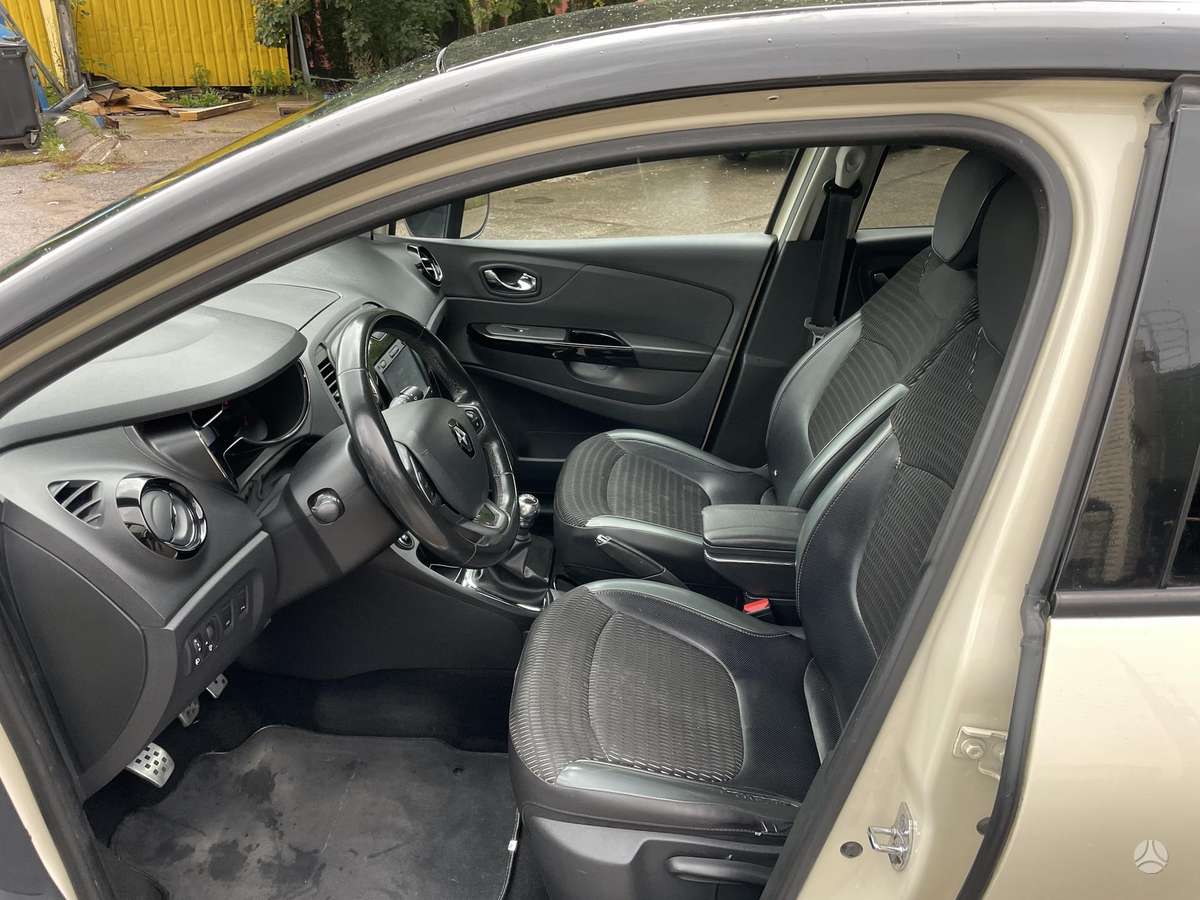 Renault Captur, 1.5 l., Минивэн