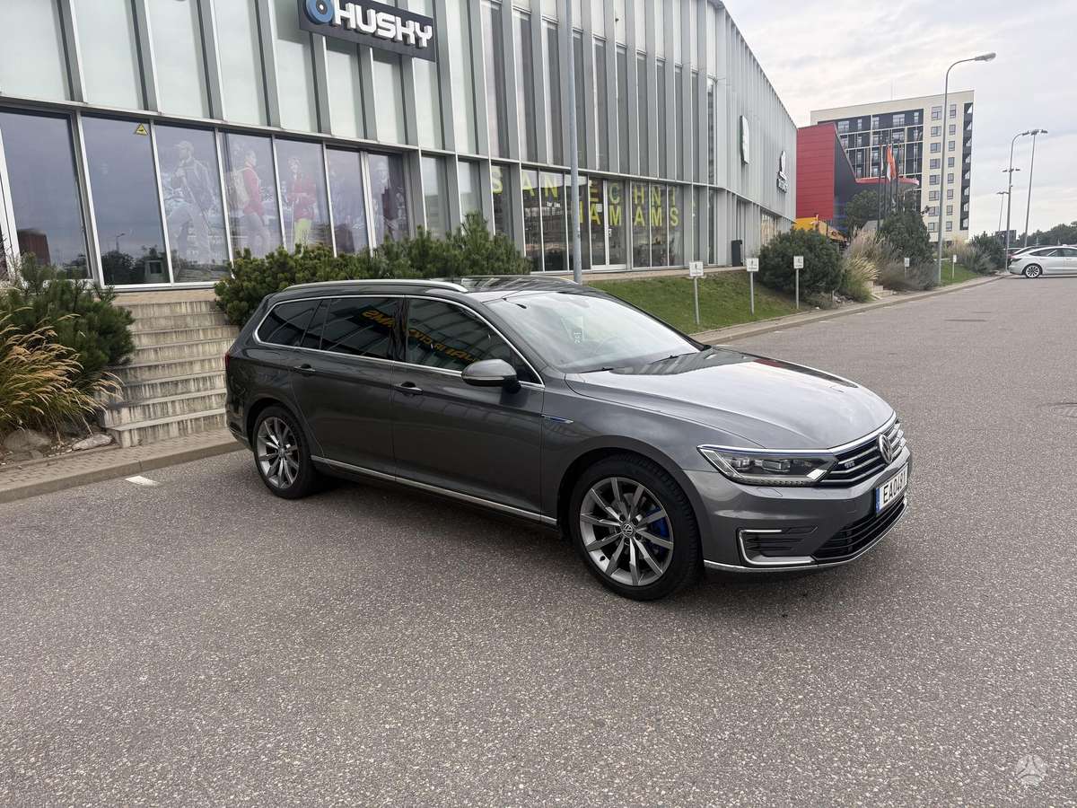 Volkswagen Passat - 3
