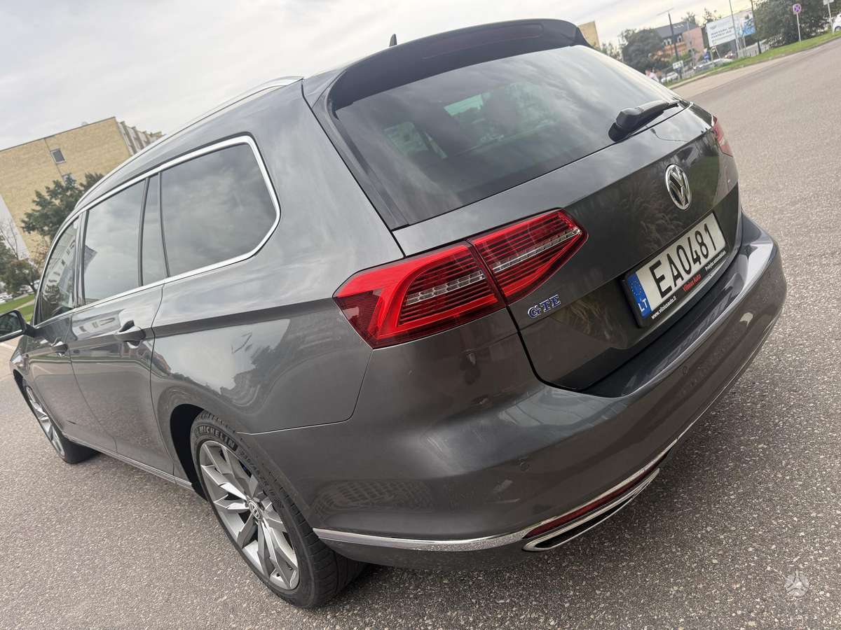 Volkswagen Passat - 6