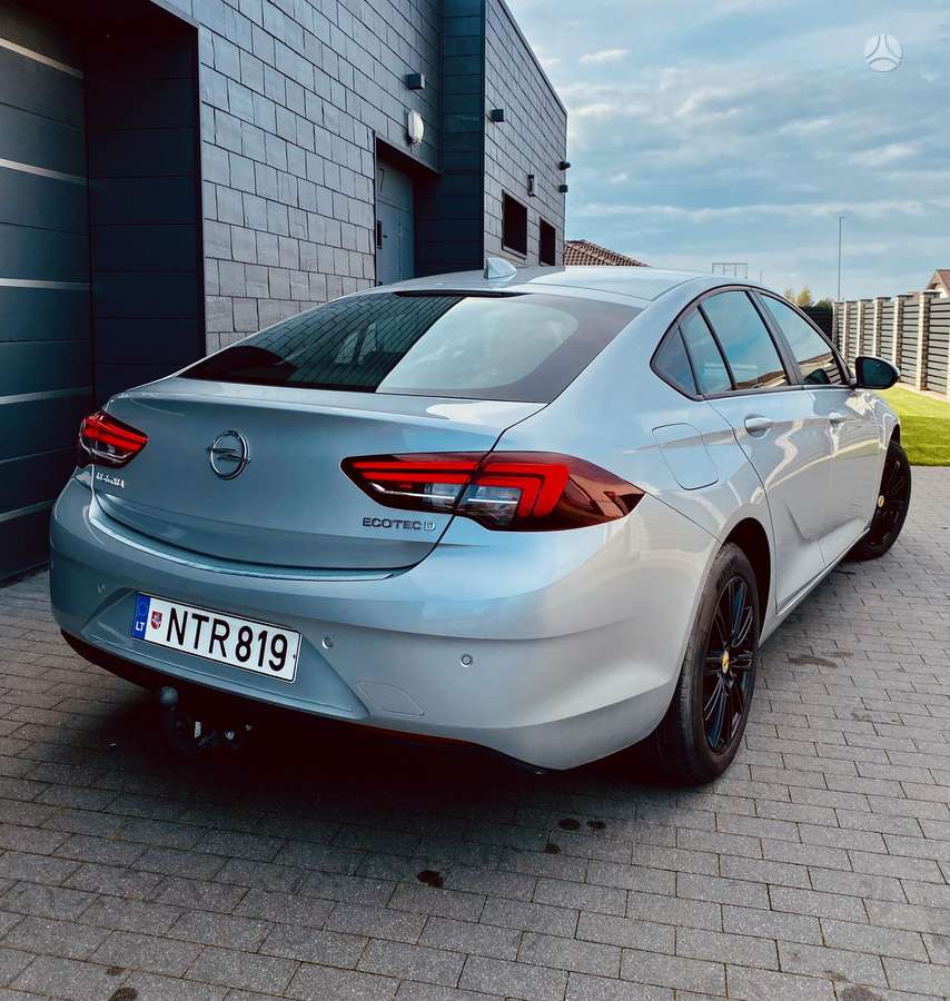 Opel Insignia - 8