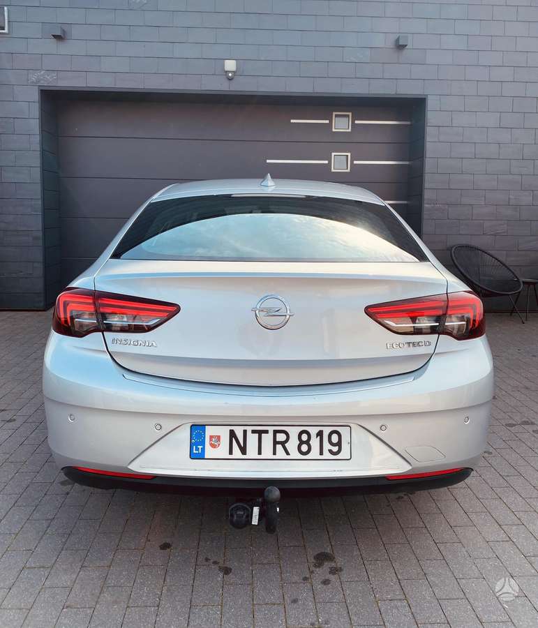 Opel Insignia - 10