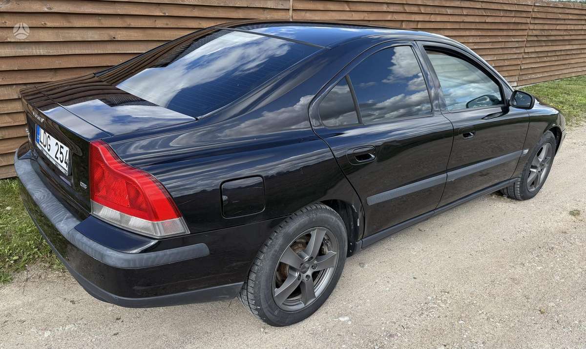 Volvo S60 - 4