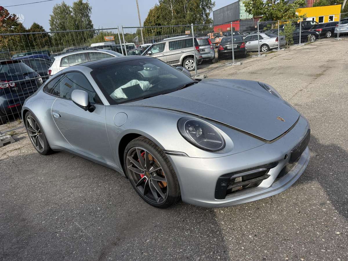 Porsche 911 - 4