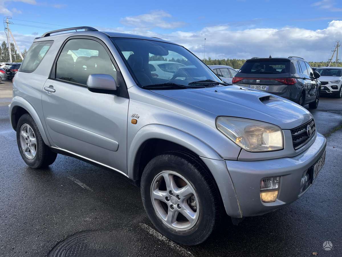 Toyota RAV4 - 3