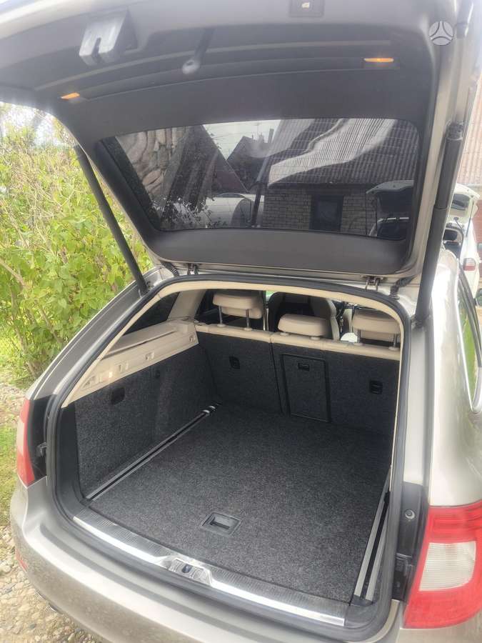Skoda Superb, 2.0 l., wagon