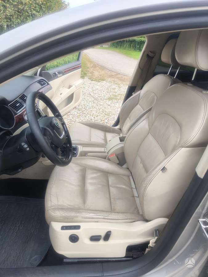 Skoda Superb, 2.0 l., wagon
