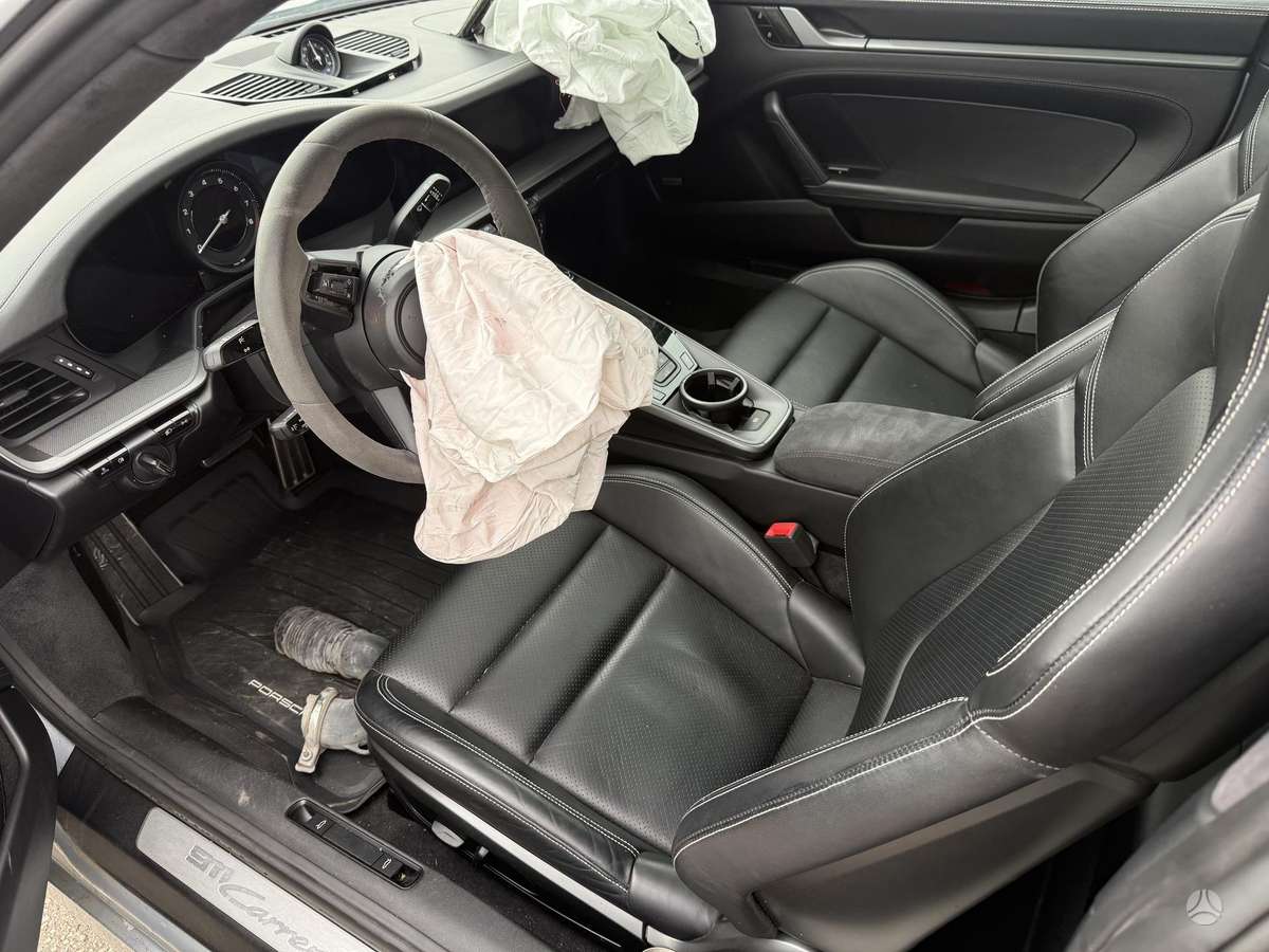 Porsche 911 - 9