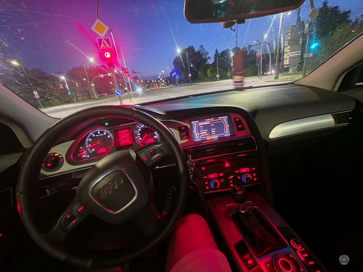Audi A6 - 6