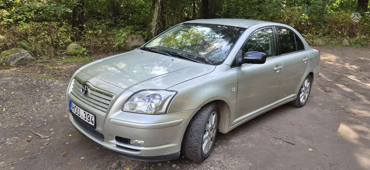 Toyota Avensis - 4