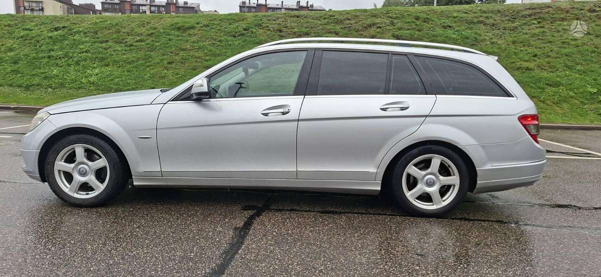 Mercedes-Benz C200 - 7