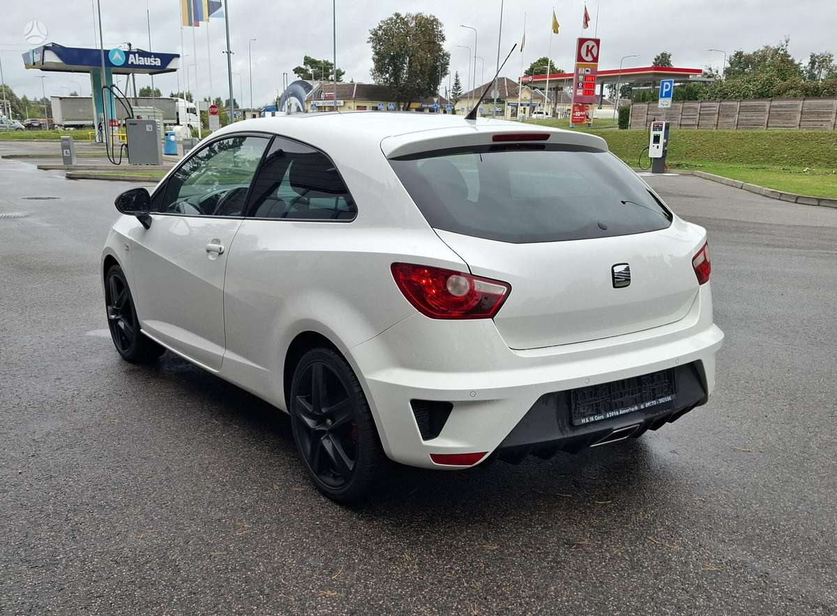 SEAT Ibiza - 4