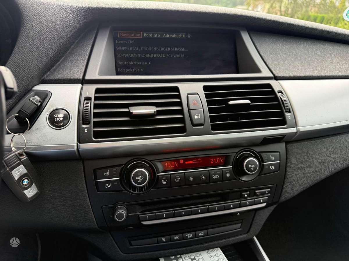 BMW X5 - 12