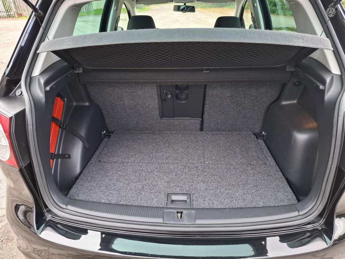 Volkswagen Golf Plus - 9