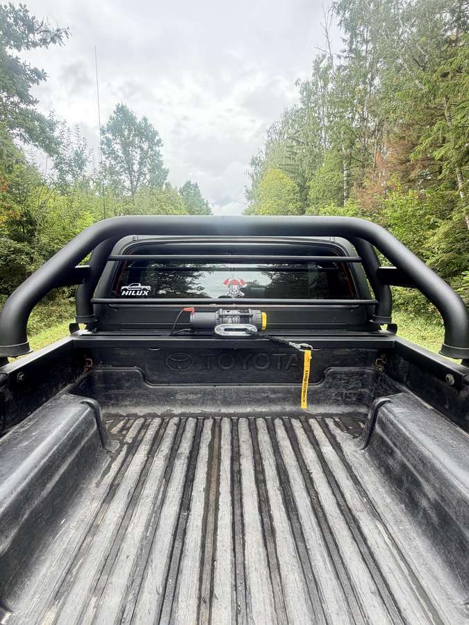 Toyota Hilux - 11