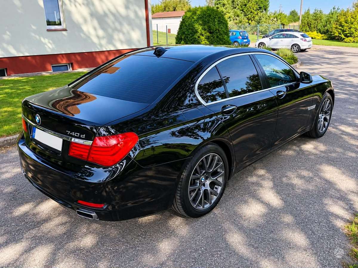BMW 740 - 5