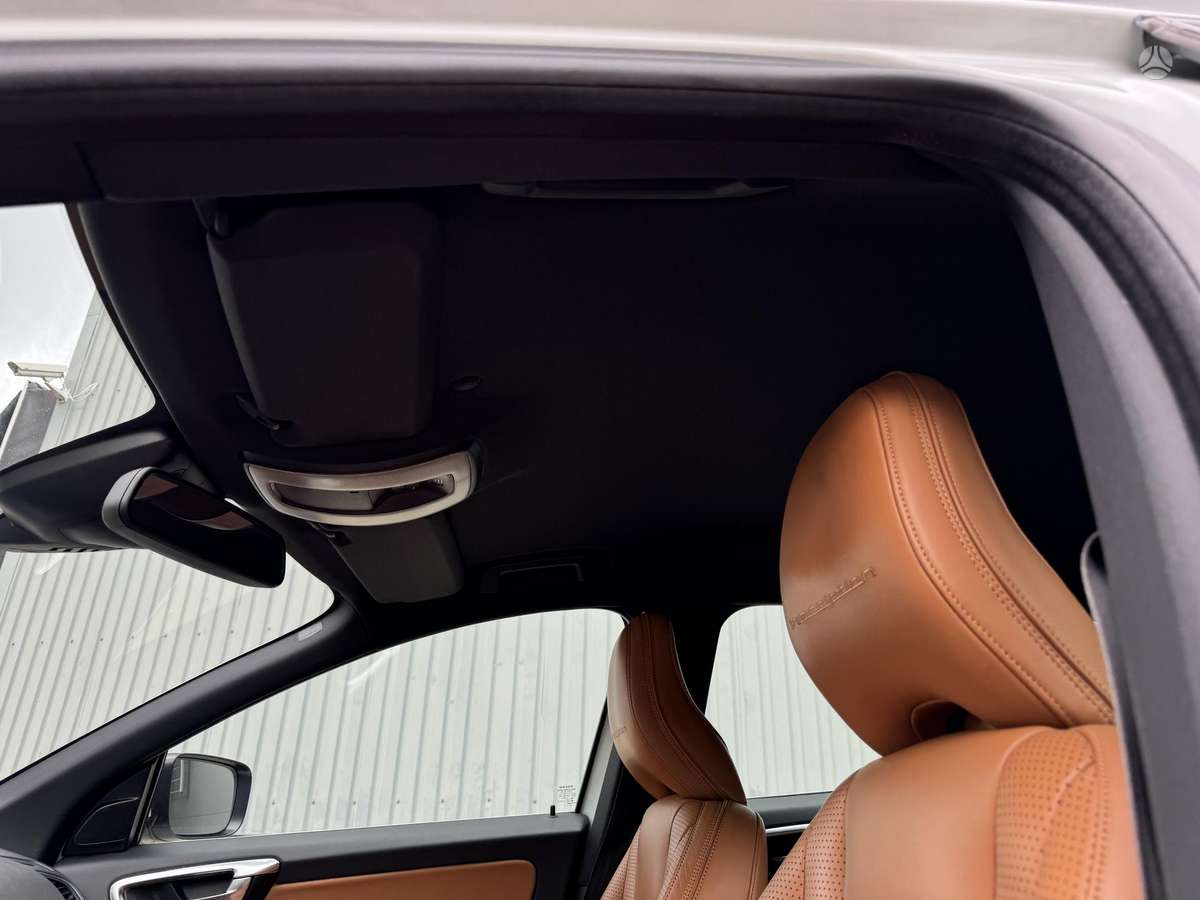 Volvo XC60 - 11