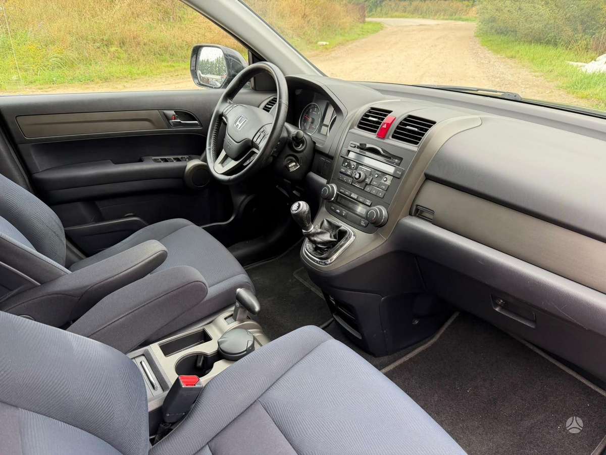 Honda CR-V - 9