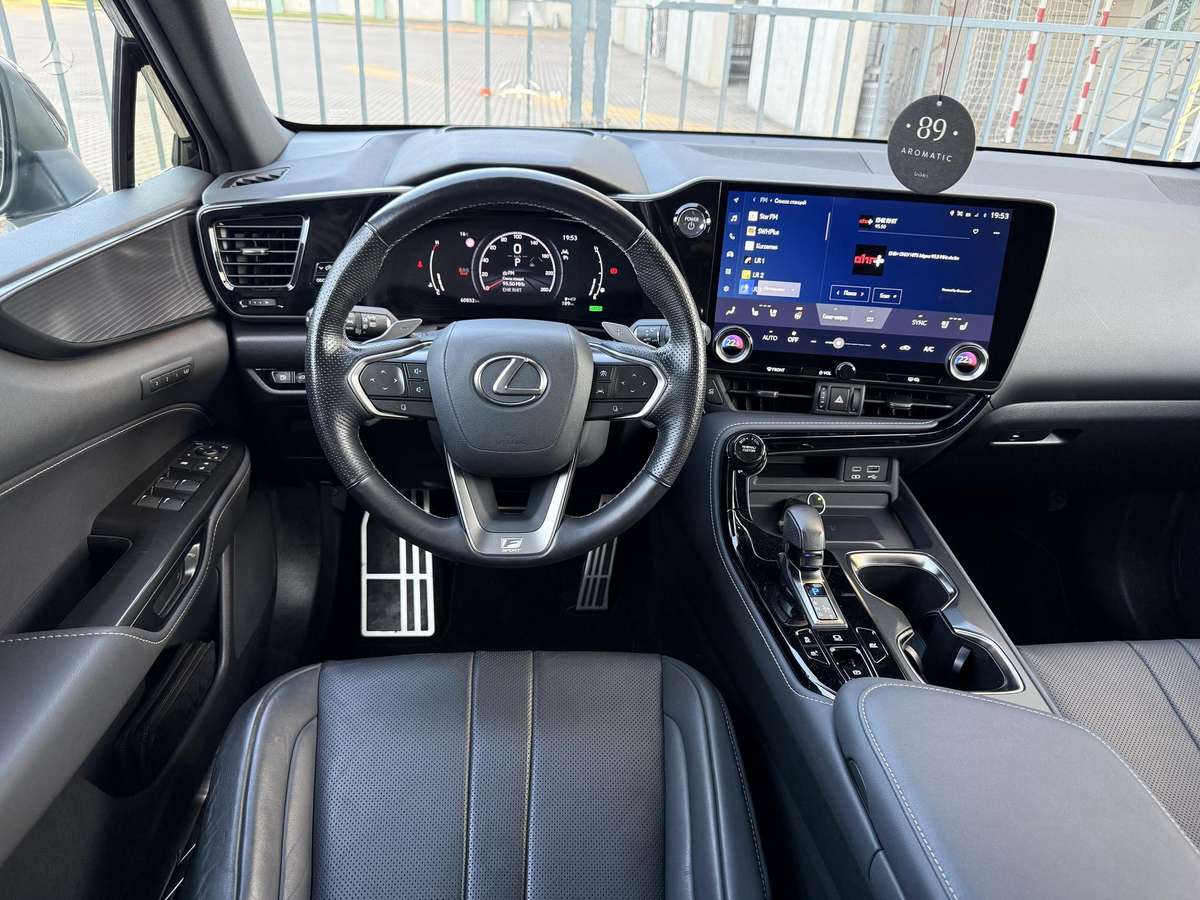 Lexus NX 350h - 10
