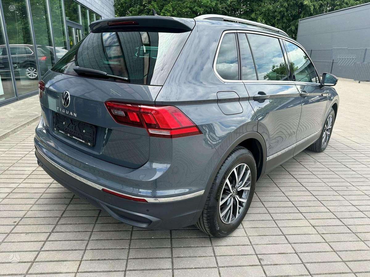 Volkswagen Tiguan - 3