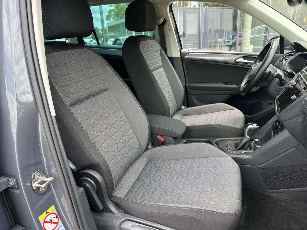 Volkswagen Tiguan - 7