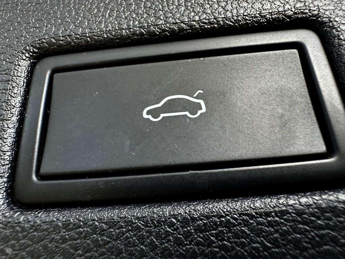 Volkswagen Tiguan - 6