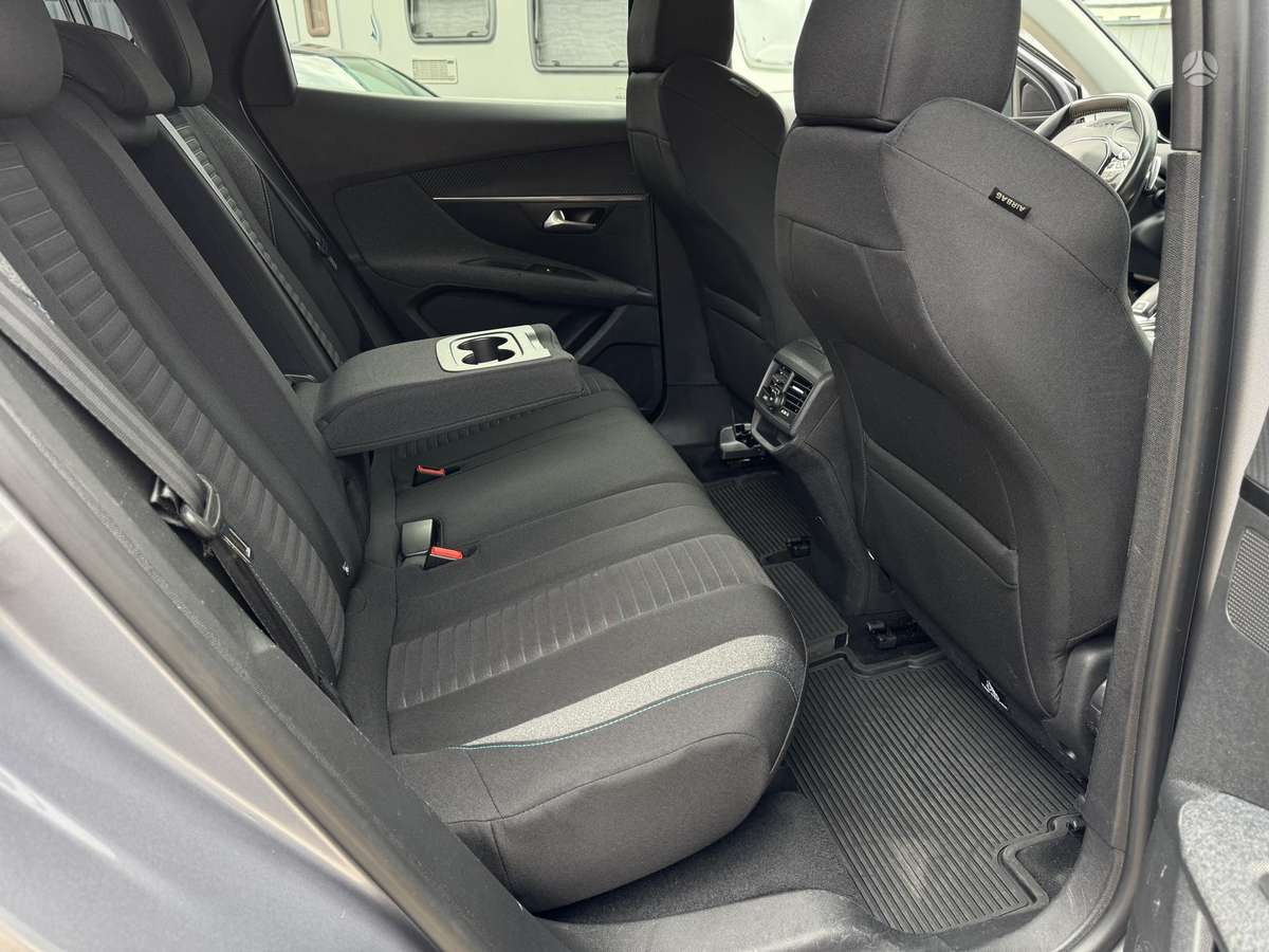 Peugeot 3008 - 8