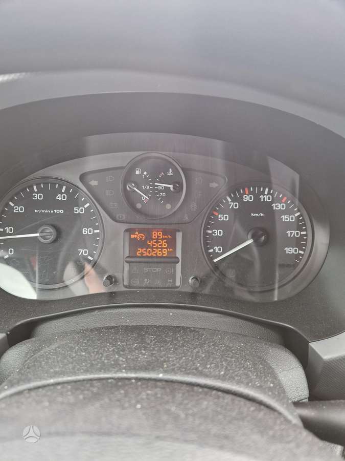 Peugeot Partner - 5