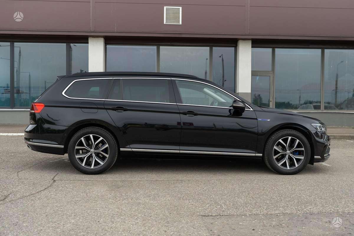 Volkswagen Passat - 5