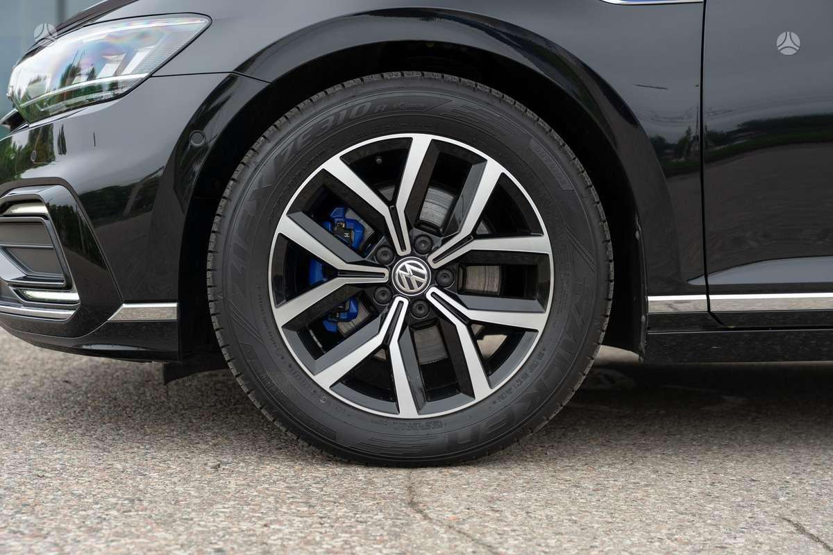 Volkswagen Passat - 7