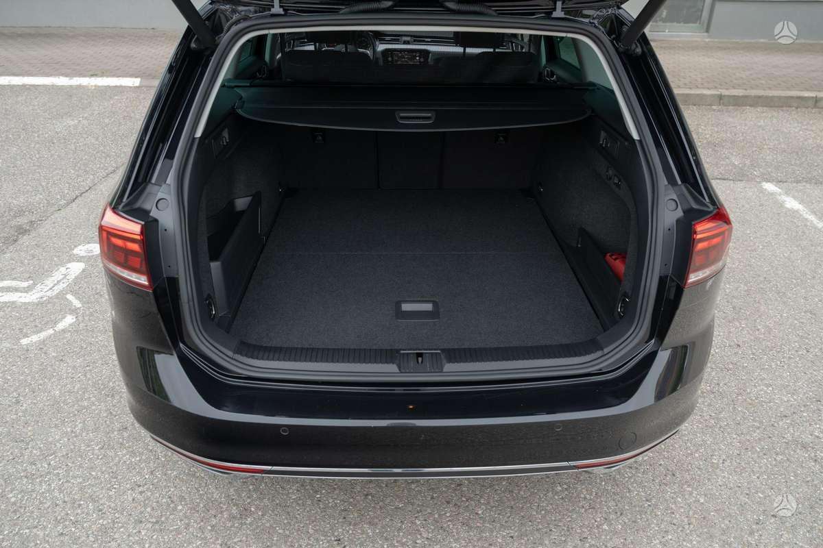 Volkswagen Passat - 11