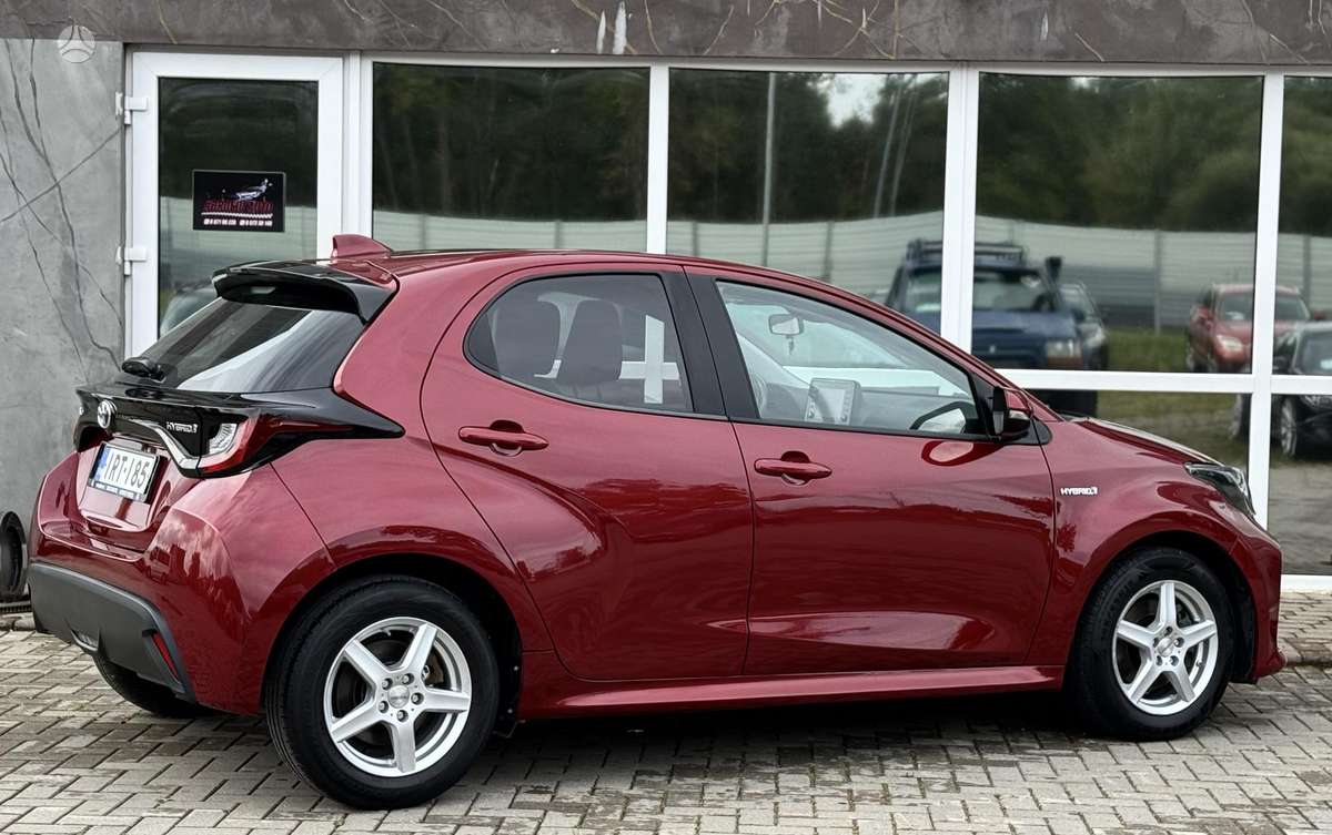 Toyota Yaris - 7