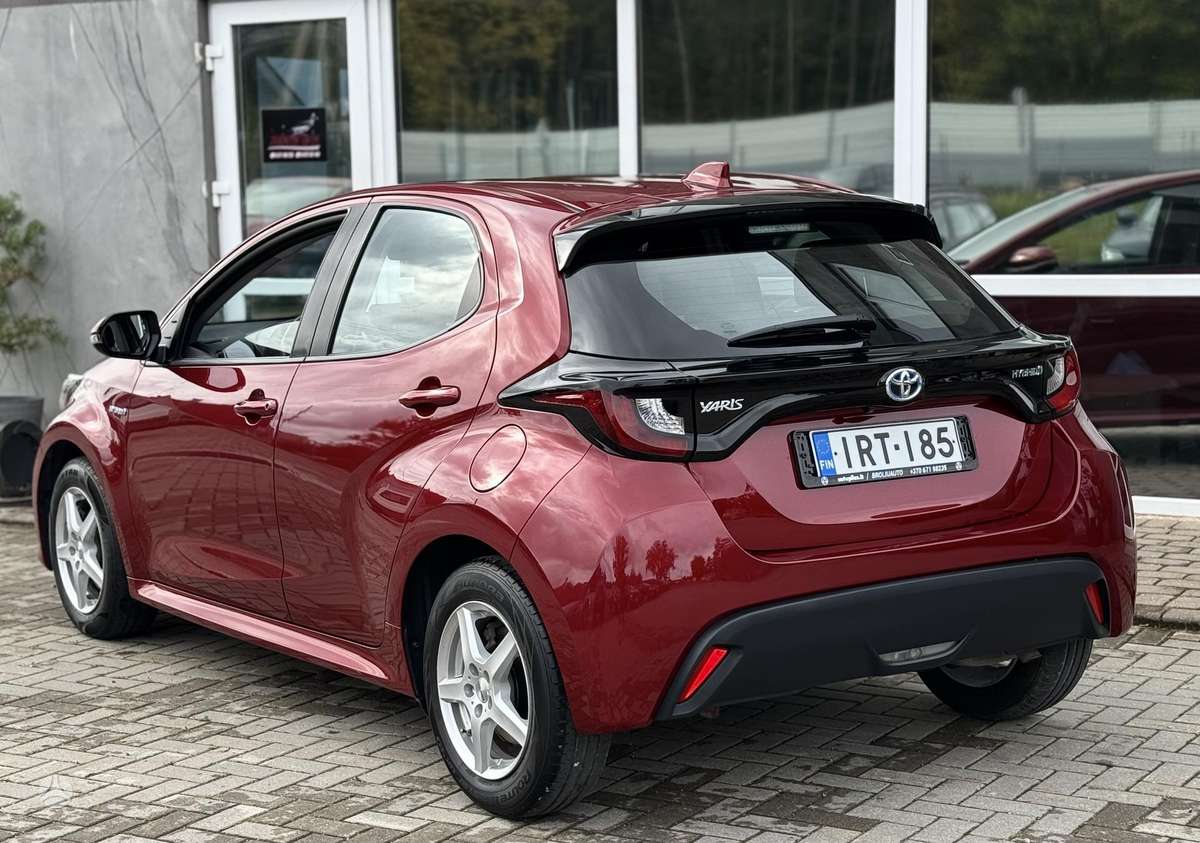 Toyota Yaris - 12