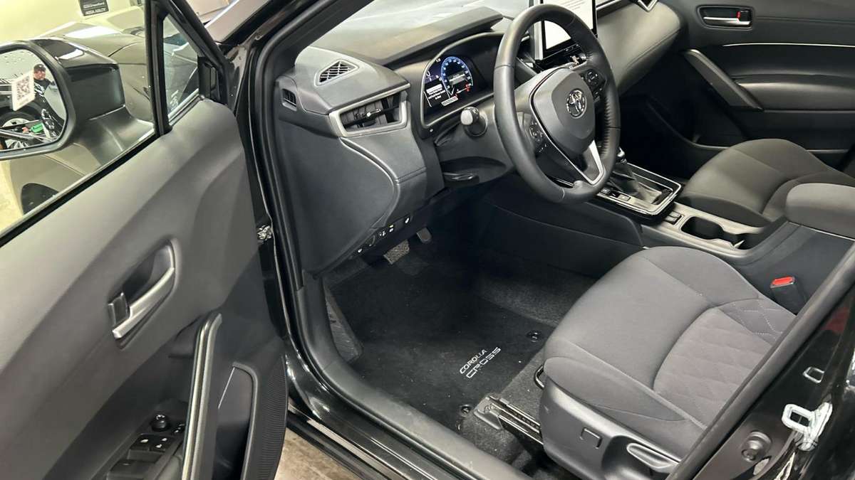 Toyota Corolla Cross - 6