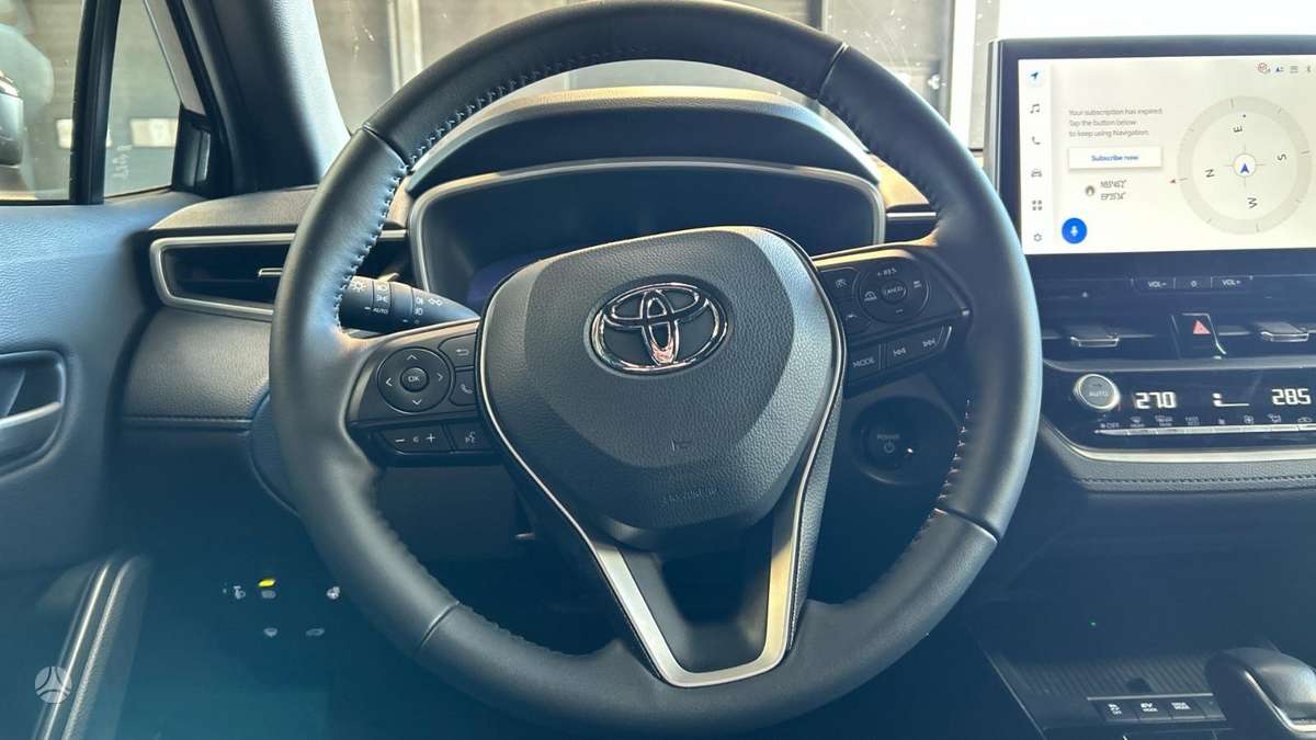 Toyota Corolla Cross - 12