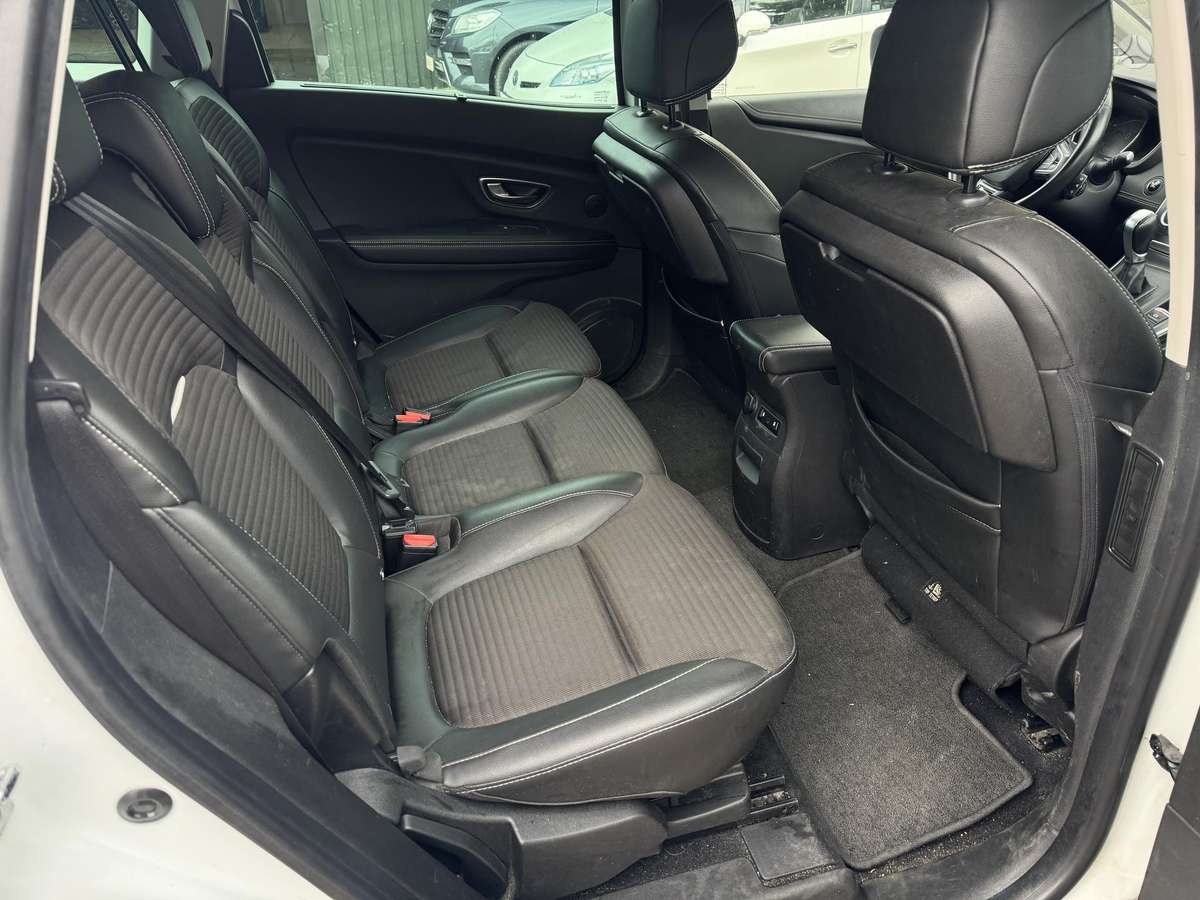 Renault Grand Scenic - 7