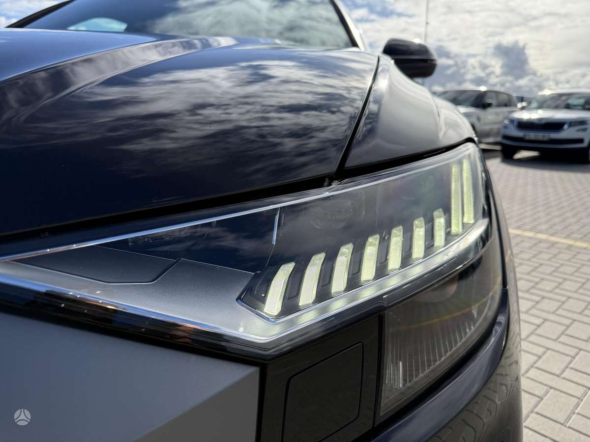 Audi Q8 - 5