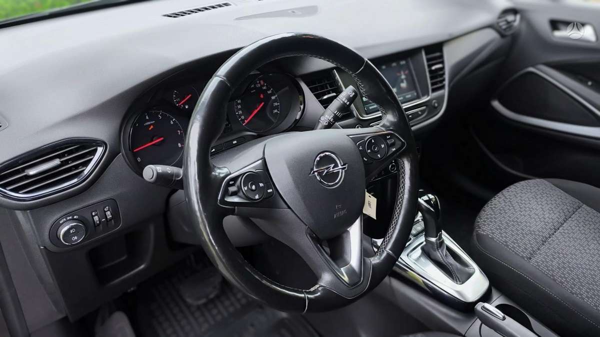 Opel Crossland - 12
