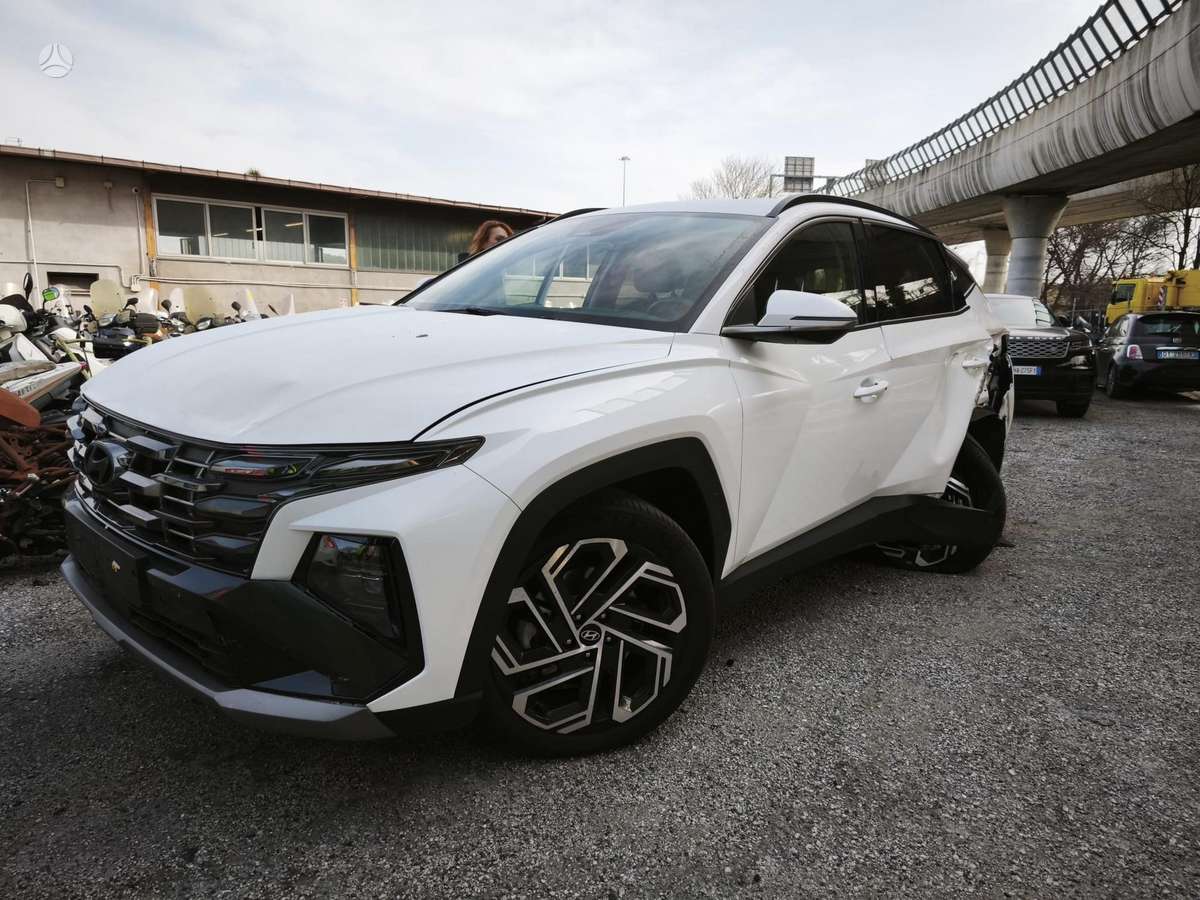 Hyundai Tucson - 1