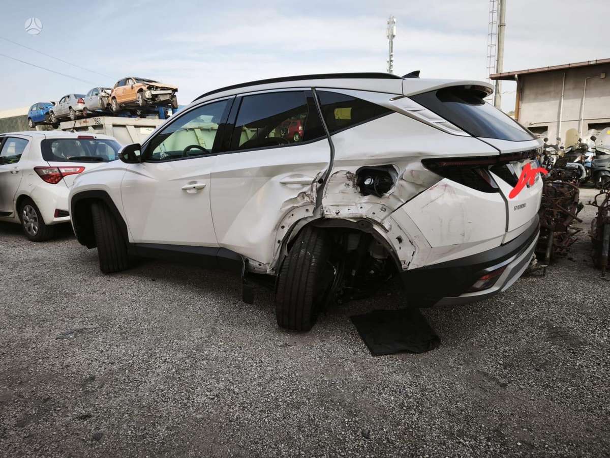 Hyundai Tucson - 11