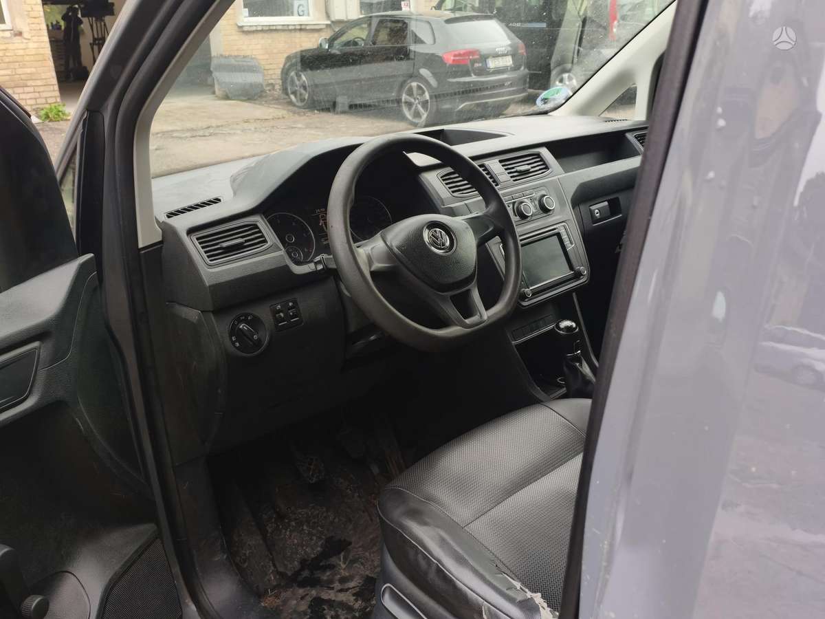 Volkswagen Caddy - 9